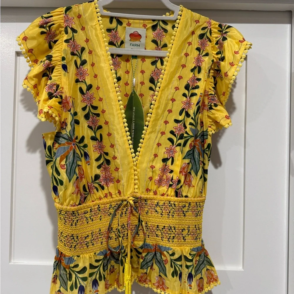 Farm Rio Yellow Delicate Flower Blouse.  Size Medium Worn once - Picture 4 of 11